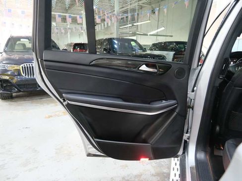 Used 2018 Mercedes-Benz GLS 550 4MATIC w/ Driver Assistance Package image 23