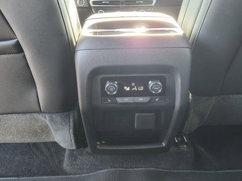 New 2026 Chevrolet Traverse High Country image 12