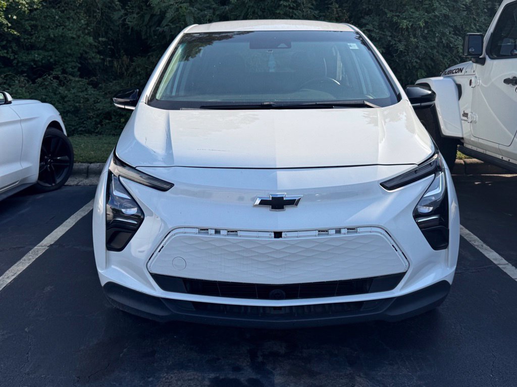 Used 2023 Chevrolet Bolt LT w/ Driver Confidence Package FWD image 3