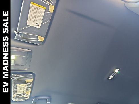 New 2025 Chevrolet Blazer EV LT w/ Midnight/Sport Edition image 30