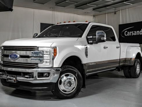 Used 2017 Ford F350 King Ranch w/ King Ranch Ultimate Package AWD/4WD image 4