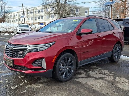 Used 2023 Chevrolet Equinox RS image 3