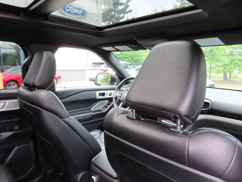 Used 2020 Ford Explorer ST w/ ST Street Pack AWD/4WD image 32