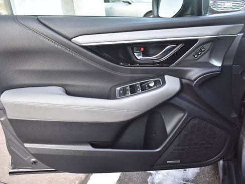 Used 2022 Subaru Outback Limited image 14