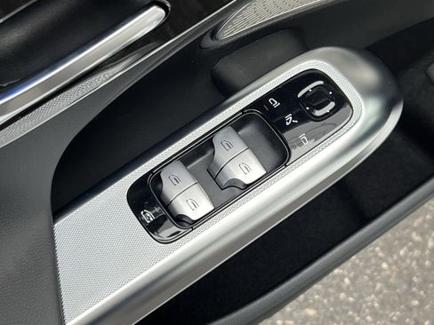 New 2026 Mercedes-Benz E 350 4MATIC Sedan image 13