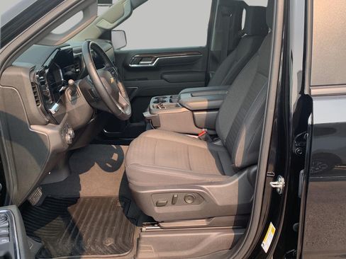 Used 2024 Chevrolet Silverado 1500 LT AWD/4WD image 18