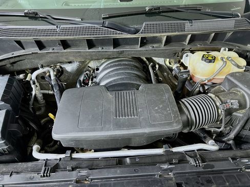 Used 2020 Chevrolet Silverado 1500 LT w/ All-Star Edition RWD image 9