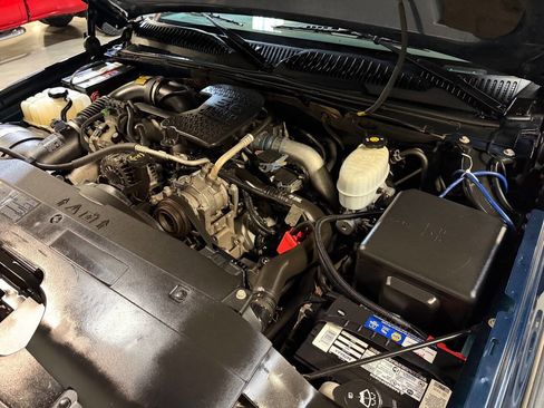 Used 2006 Chevrolet Silverado 2500 LT w/ Heavy-Duty Power Package image 21