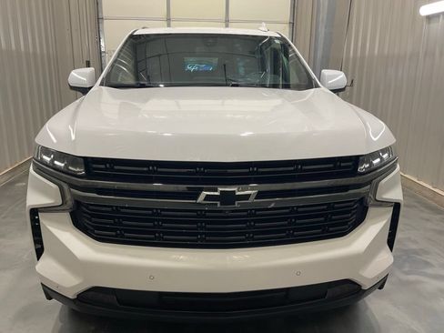 Used 2022 Chevrolet Suburban RST w/ Luxury Package AWD/4WD image 3