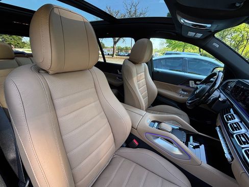 Used 2024 Mercedes-Benz GLS 580 4MATIC image 26