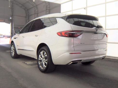 Used 2021 Buick Enclave Avenir w/ Avenir Technology Package FWD image 6