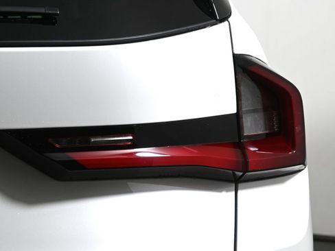 Certified 2023 BMW X1 xDrive28i w/ Convenience Package image 13