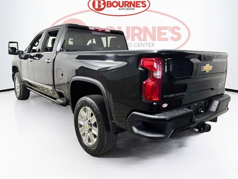 Used 2024 Chevrolet Silverado 3500 High Country w/ Technology Package AWD/4WD image 10