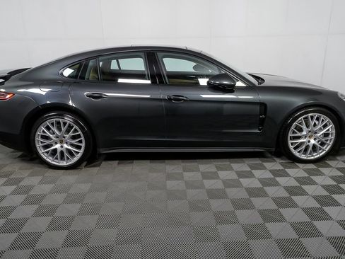 Certified 2019 Porsche Panamera 4 AWD/4WD image 28