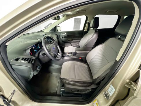 Used 2017 Ford Escape Titanium image 14