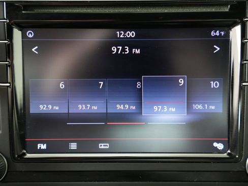 Used 2016 Volkswagen Jetta Sport image 19