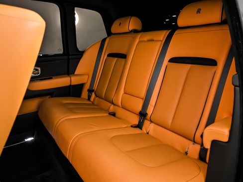 Used 2022 Rolls-Royce Cullinan image 24