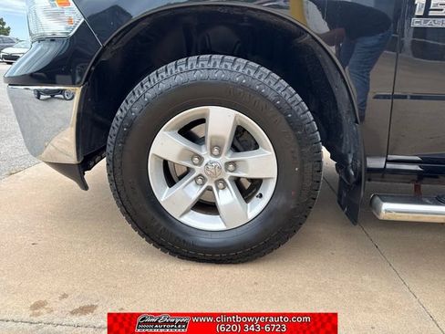 Used 2019 RAM 1500 Classic SLT w/ Luxury Group AWD/4WD image 25