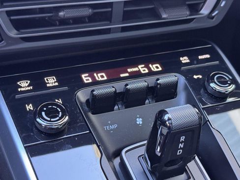 Used 2023 Porsche 911 Carrera 4S image 19