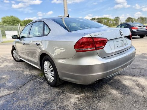 Used 2014 Volkswagen Passat 1.8T S FWD image 3