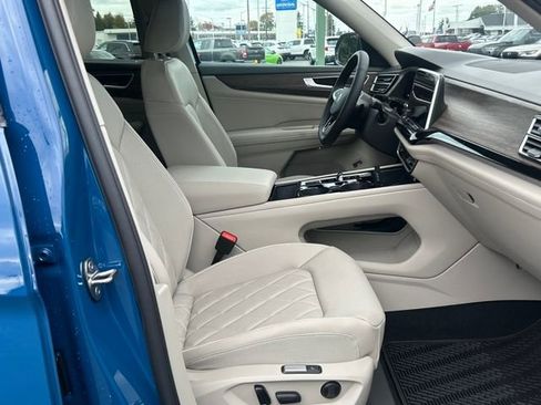 New 2026 Volkswagen Atlas SEL Premium R-Line image 9