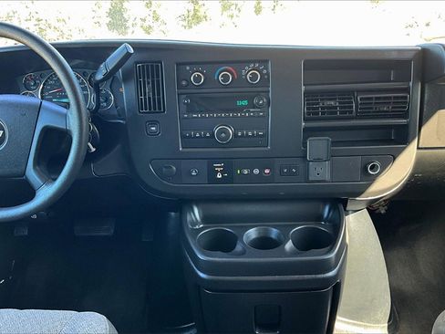 Used 2020 Chevrolet Express 3500 LT w/ LT Preferred Equipment Group image 30