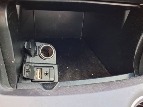 Used 2017 Toyota Camry LE FWD image 8
