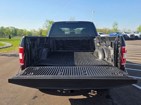 Used 2018 Ford F150 XLT w/ Equipment Group 302A Luxury AWD/4WD image 10