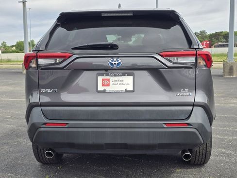 Certified 2022 Toyota RAV4 LE AWD/4WD image 13