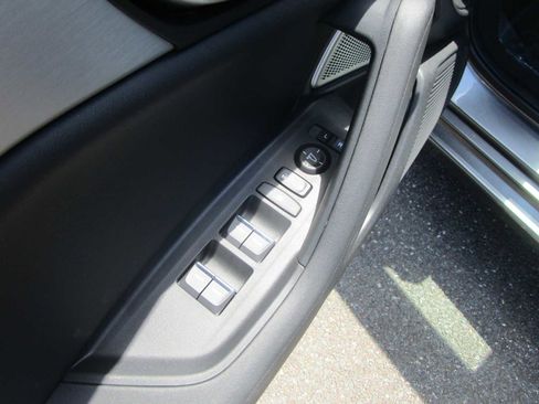 Certified 2025 Acura TLX w/ Technology Package image 14