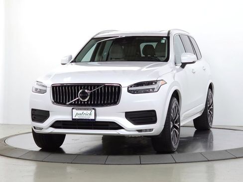 Used 2020 Volvo XC90 T5 Momentum AWD/4WD image 3