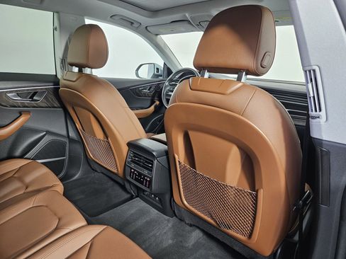 Certified 2022 Audi Q8 Premium Plus AWD/4WD image 40