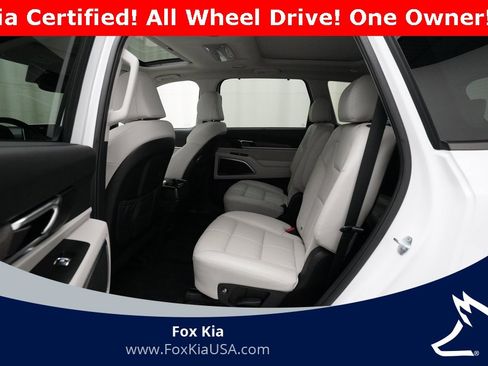 Used 2022 Kia Telluride SX w/ Nightfall Edition Package image 16