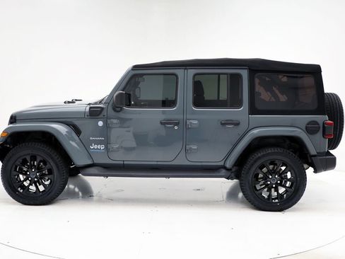 Used 2024 Jeep Wrangler Unlimited Sahara AWD/4WD image 6