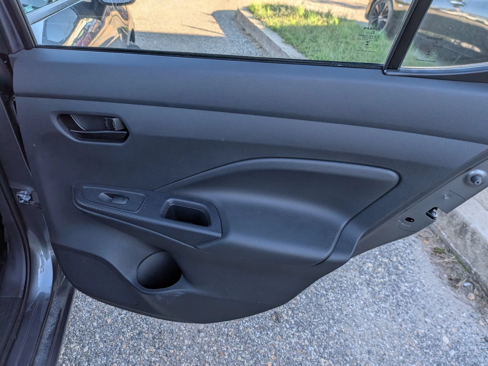 Used 2024 Nissan Versa S FWD image 28