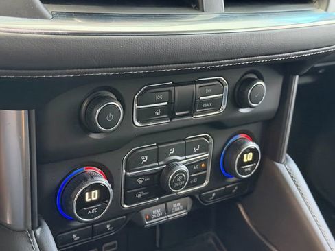 Used 2023 Chevrolet Tahoe LT RWD image 22