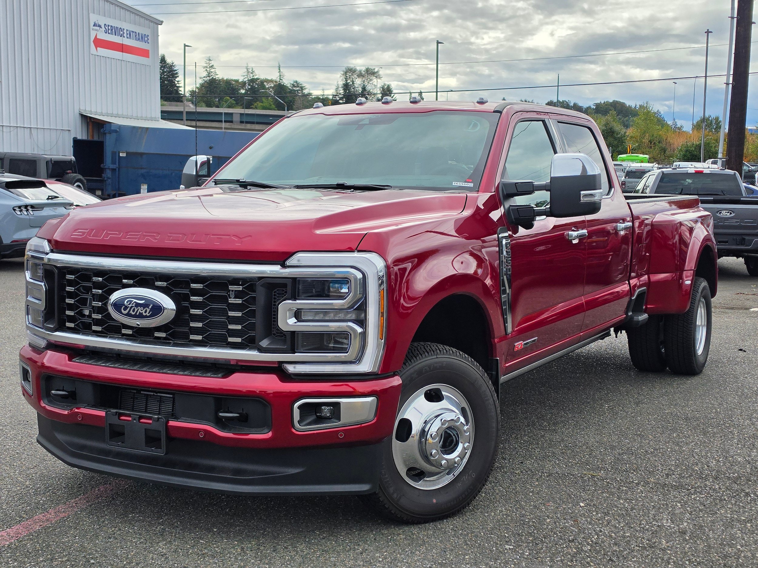 New 2026 Ford F350 Platinum w/ Platinum Plus Package AWD/4WD image 1