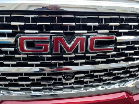 Used 2023 GMC Acadia Denali w/ Denali Technology Package image 35