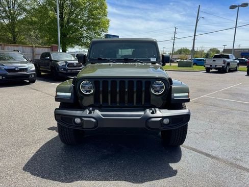 Used 2021 Jeep Wrangler Unlimited Sahara AWD/4WD image 2