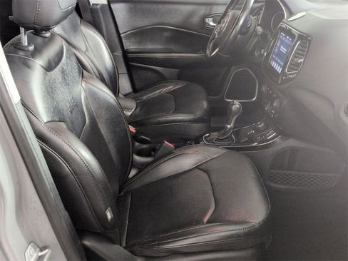 Used 2020 Jeep Compass Limited image 23