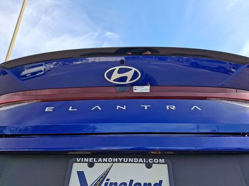 Used 2025 Hyundai Elantra Sport image 29