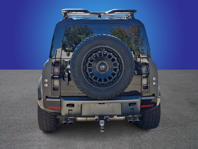 Used 2025 Land Rover Defender 110 V8 AWD/4WD image 5