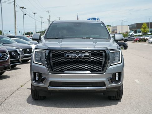 Used 2024 GMC Yukon Denali Ultimate AWD/4WD image 2