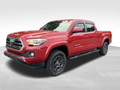 Used 2018 Toyota Tacoma SR5 w/ Four Season Floor Mat Package