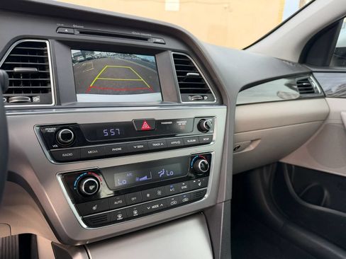 Used 2016 Hyundai Sonata Limited FWD image 8