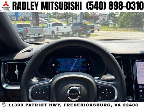 Used 2023 Volvo S60 B5 Plus w/ Climate Package AWD/4WD image 6