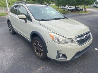 Used 2017 Subaru Crosstrek 2.0i Premium w/ Moonroof Package AWD/4WD video 1