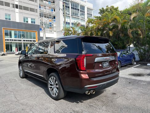 Used 2022 GMC Yukon XL Denali w/ Max Trailering Package AWD/4WD image 7
