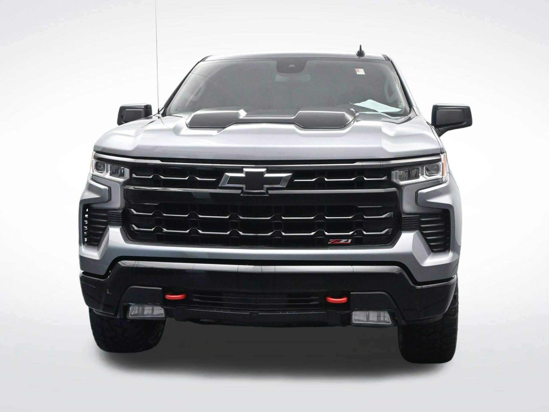Used 2025 Chevrolet Silverado 1500 LT Trail Boss w/ Convenience Package II AWD/4WD image 2