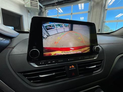 Used 2020 Nissan Altima 2.5 SR FWD image 20
